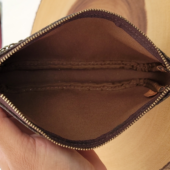 louis vuitton takashi murakami cherry pochette - Picture 7 of 14